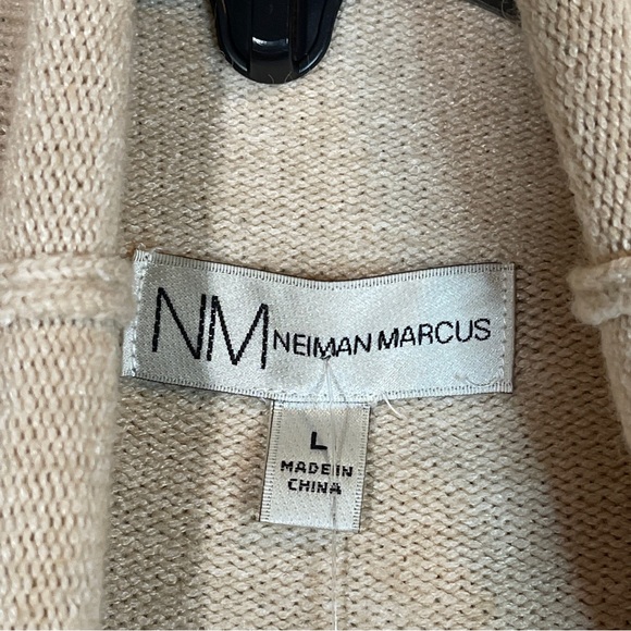 Neumann Marcus Sweater Tan Size L - Picture 3 of 9